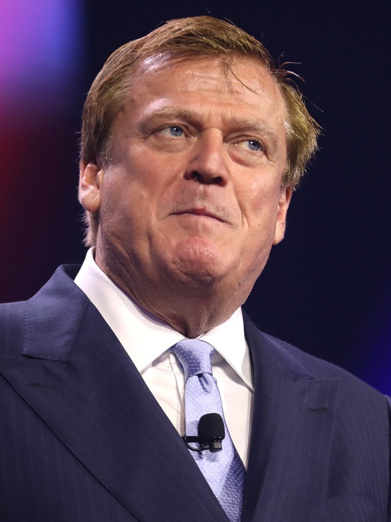 The Non-Jewish Retailer Who Fought Wall Street and What It Cost Him